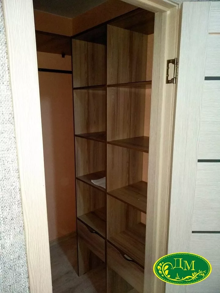 Гардеробная на заказ Ю2-536 угловая